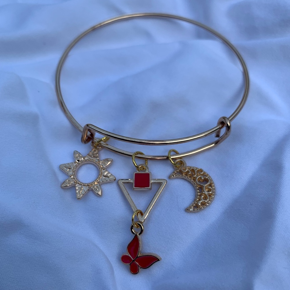 Brand New! Handmade! Adjustable Charm Bracelet - Picture 3 of 4